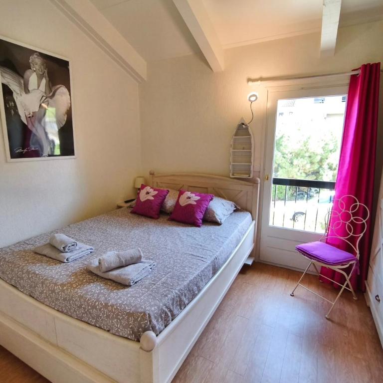 Bright apartment 3 minutes from the beach - Appartement - 10