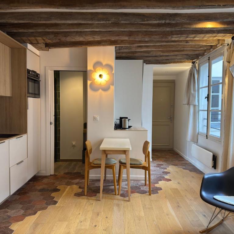 Elevator - Bright 1BR in the heart of hip Paris, Montorgueil - One-Bedroom Apartment - 16