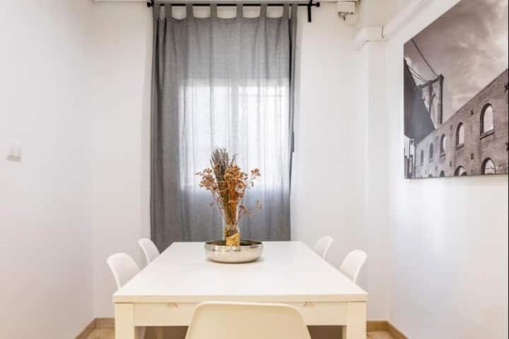 Centrico, 2 habitaciones, confort ascensor,wifi AC - Two-Bedroom Apartment - 17