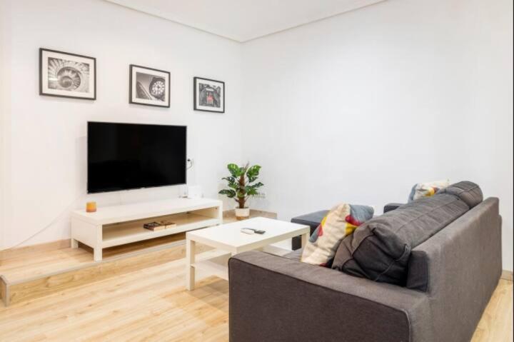 Centrico, 2 habitaciones, confort ascensor,wifi AC - Two-Bedroom Apartment - 2
