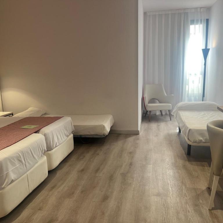Silken Rona Dalba - Habitación Familiar - 6