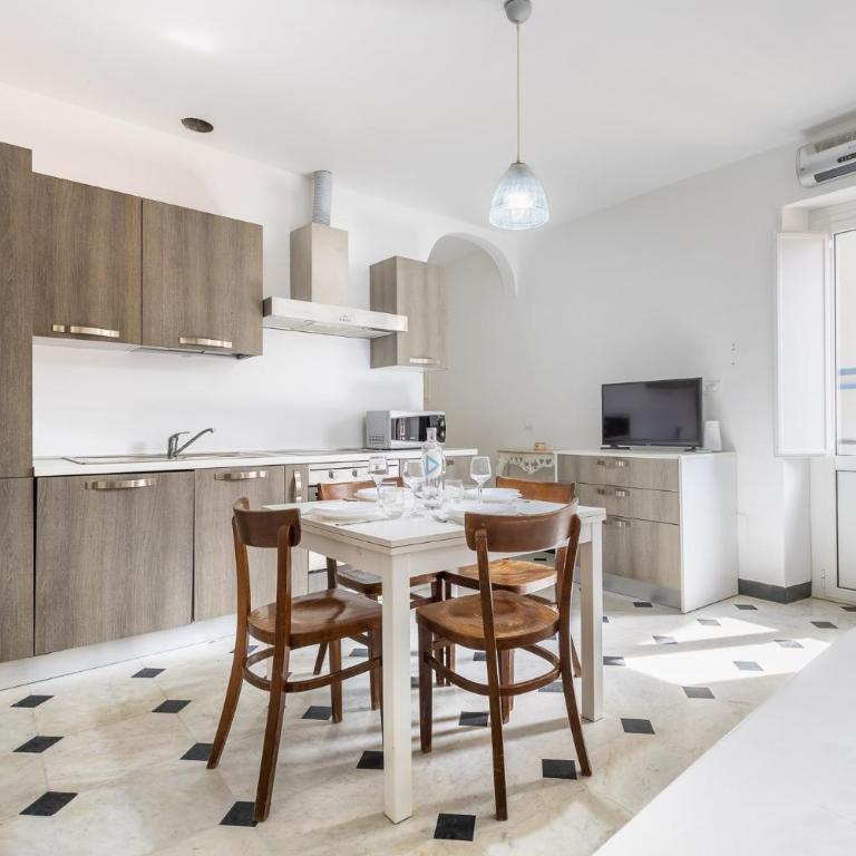 Hostdomus - Ca' di Nava - Casa con 2 Camere da Letto - 2