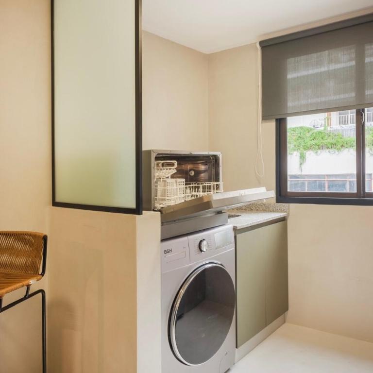Vive con confort, diseño y balcón - Apartamento de 1 dormitorio - 24