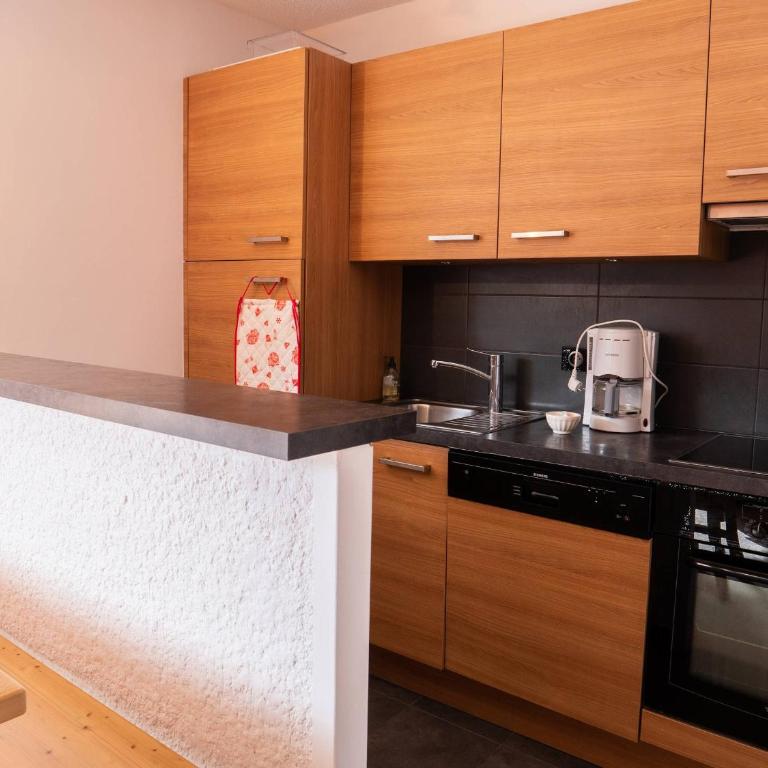 Appartement Méribel Mottaret - 2 chambres, 4ème étage, balcon sud, non-fumeur - FR-1-355-63 - Appartement (5 Adultes) - 7