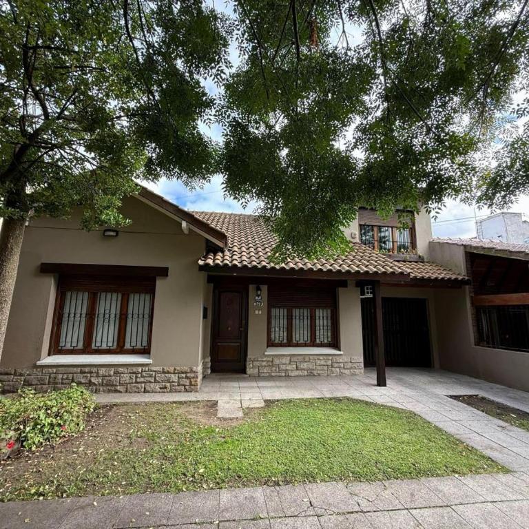 Casona en Mar del Plata - Casa de 4 dormitorios - 1