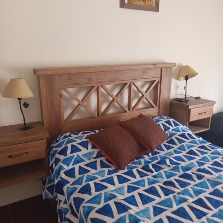 Hostal la Caleta - Quadruple Room with Private Bathroom - 2