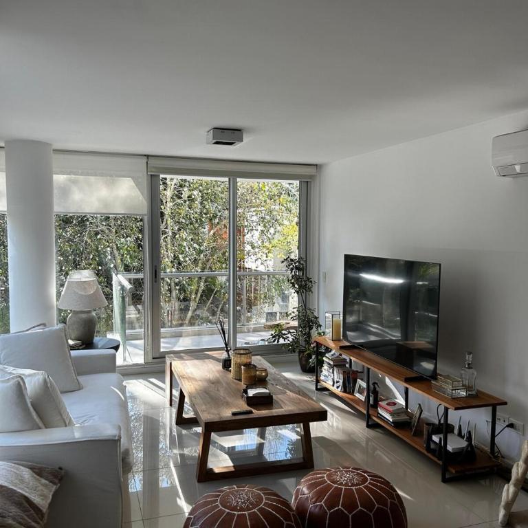 Apartamento amplio y moderno en Punta del Este - Two-Bedroom Apartment - 1