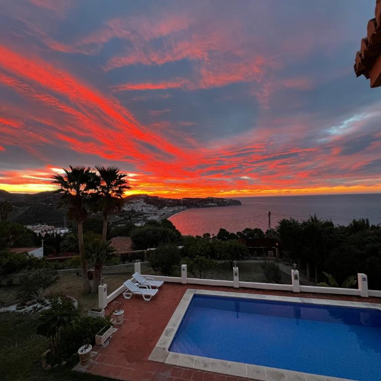 Villa Marietta, private pool villa with sea views and terrace, perfect for families and remote stays - Casa de 3 dormitorios - 62