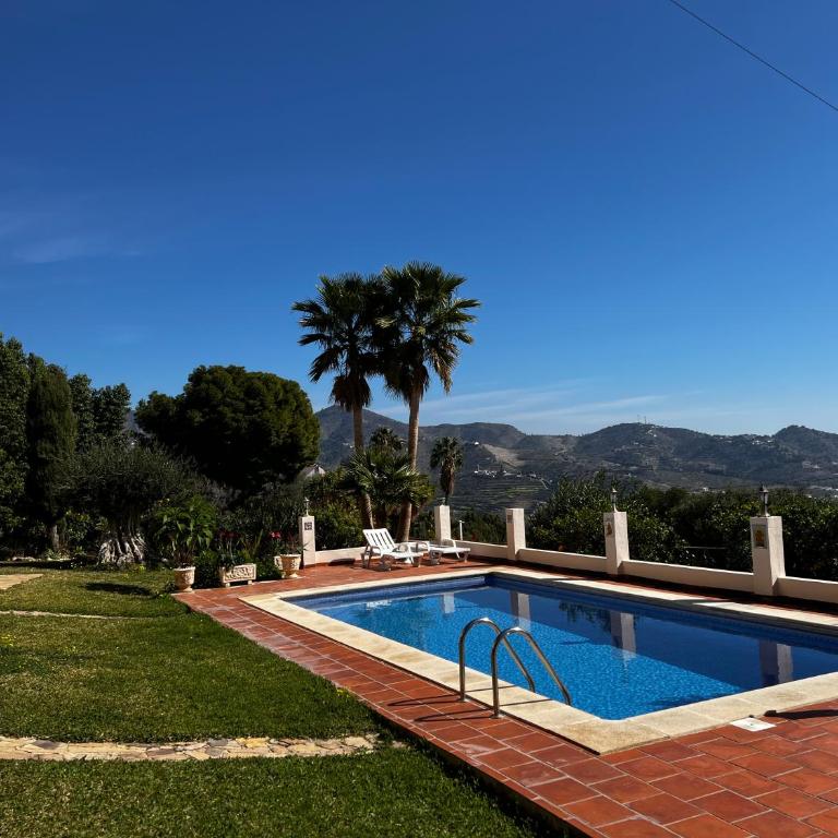 Villa Marietta, private pool villa with sea views and terrace, perfect for families and remote stays - Casa de 3 dormitorios - 68