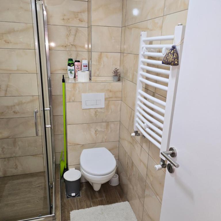 Kmb Apartment - One-Bedroom Apartment - 20