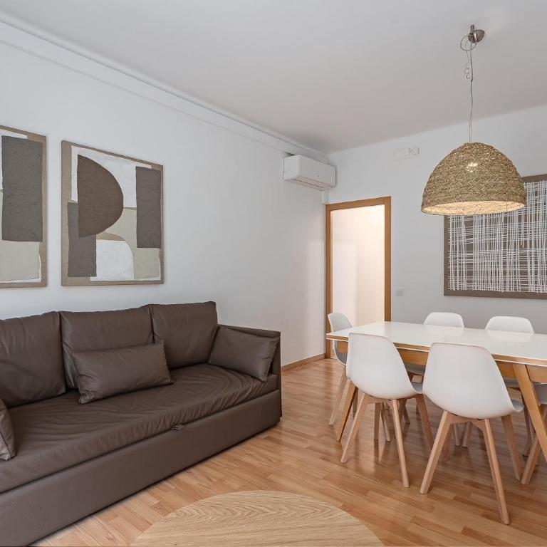 Ola Living Sagrada Familia - Three-Bedroom Apartment - 7