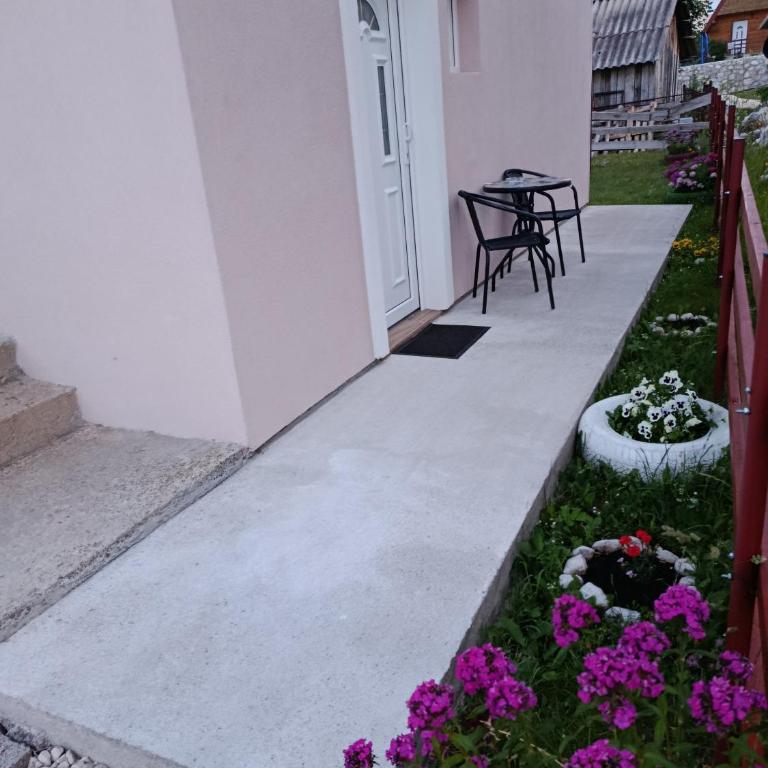 Apartments Nemanja - Studio Apartment - 14