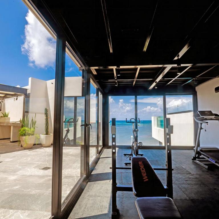 It Beach Condo - Ocean View 2 BR Apartment with Private Pool and Terrace - 4