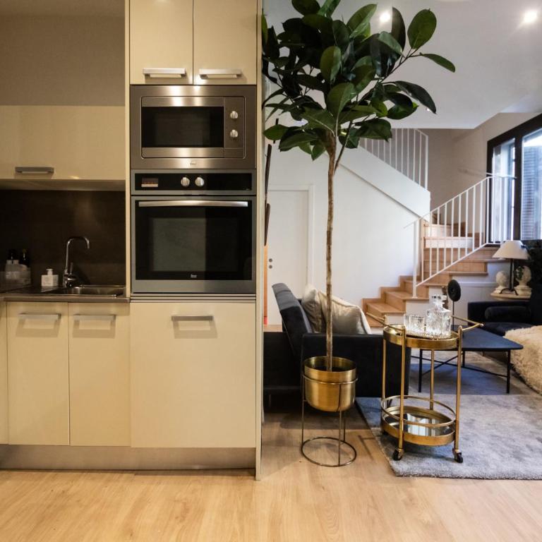 En Ville Boutique Apartments Tamarit - Duplex Apartment - 6