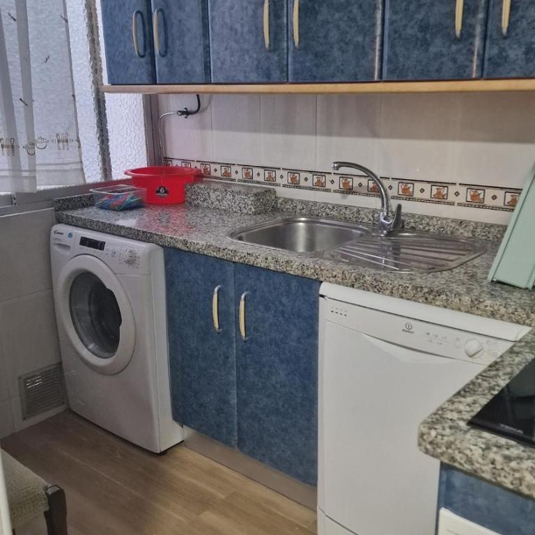 Alojamiento Paco Cabrera 3C Reformado - Apartamento de 3 dormitorios - 4