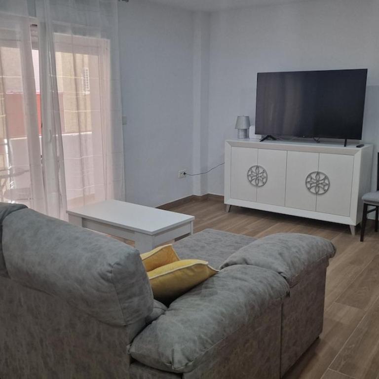 Alojamiento Paco Cabrera 3C Reformado - Apartamento de 3 dormitorios - 14