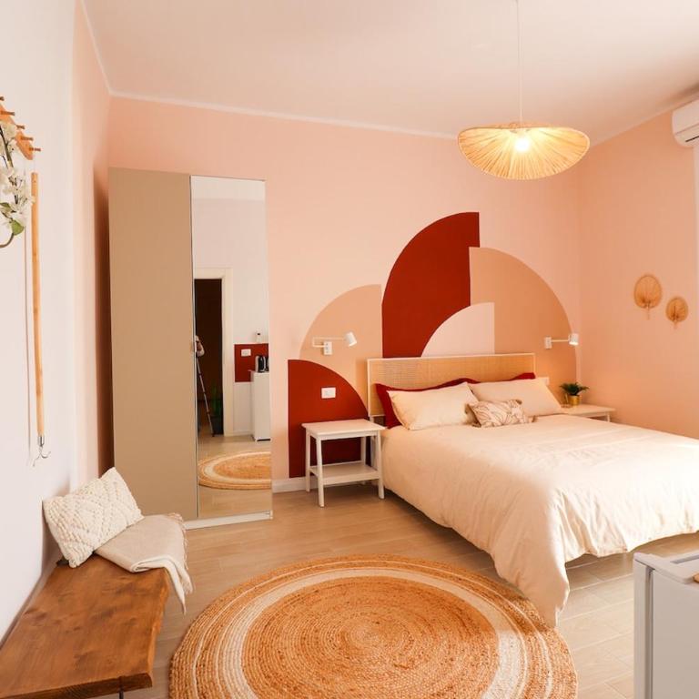 Funkey Studio - One-Bedroom House - 3