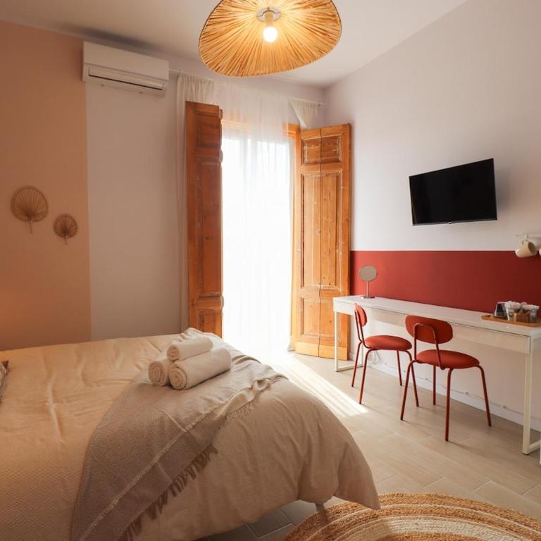 Funkey Studio - One-Bedroom House - 18