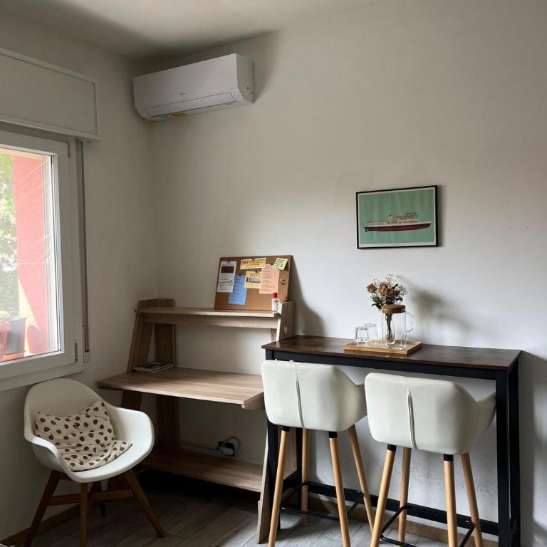 Venice Residence - Double Room with Private bath in Venice Mestre - One-Bedroom Apartment - 6