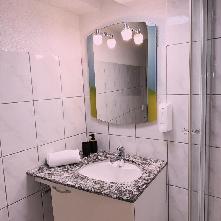 Layal Residence Exclusive 2 Floor House with Terrace - One-Bedroom House - 19