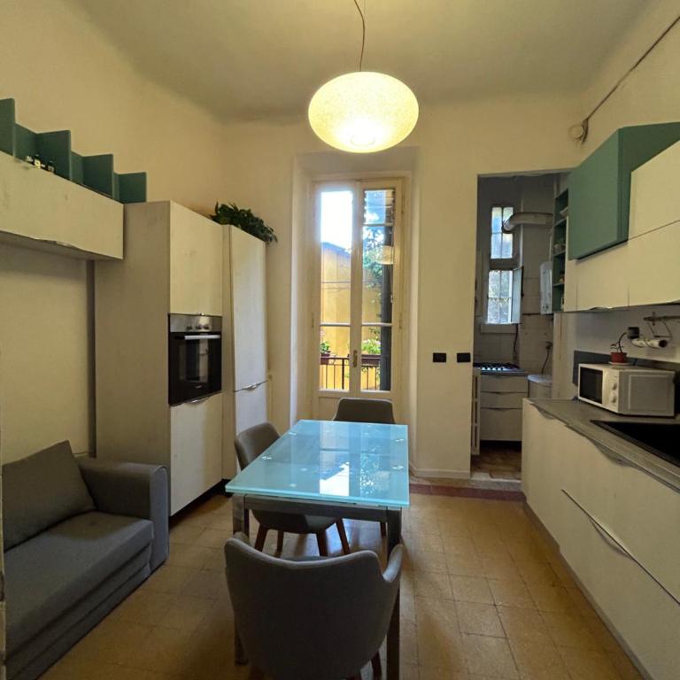 Traditional Home Isola District - Shared Appartment - Camera Matrimoniale con Bagno in Comune - 4