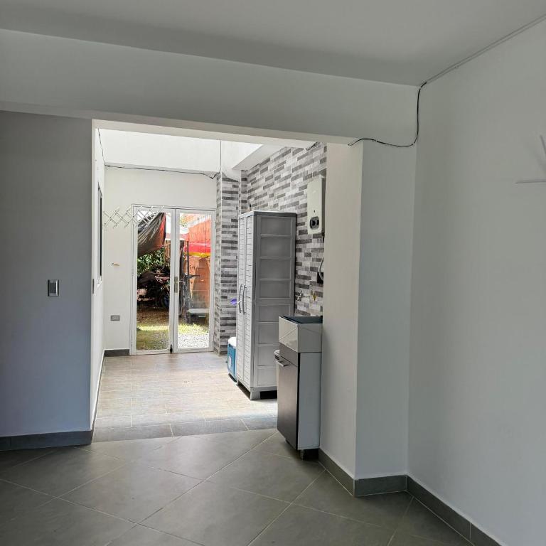 Primer piso con Garaje - Casa de 2 dormitorios - 8