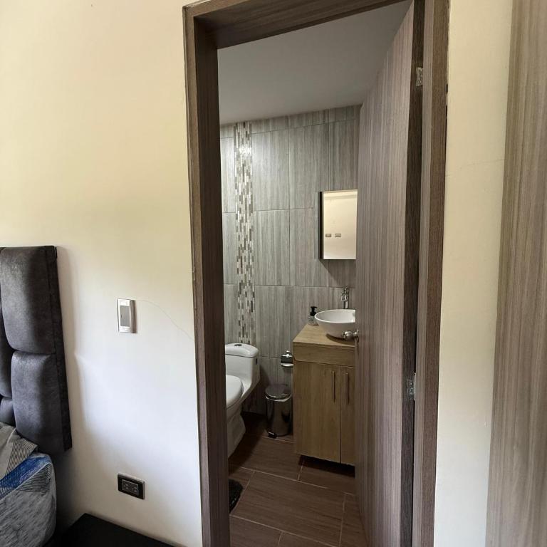 Primer piso con Garaje - Casa de 2 dormitorios - 12