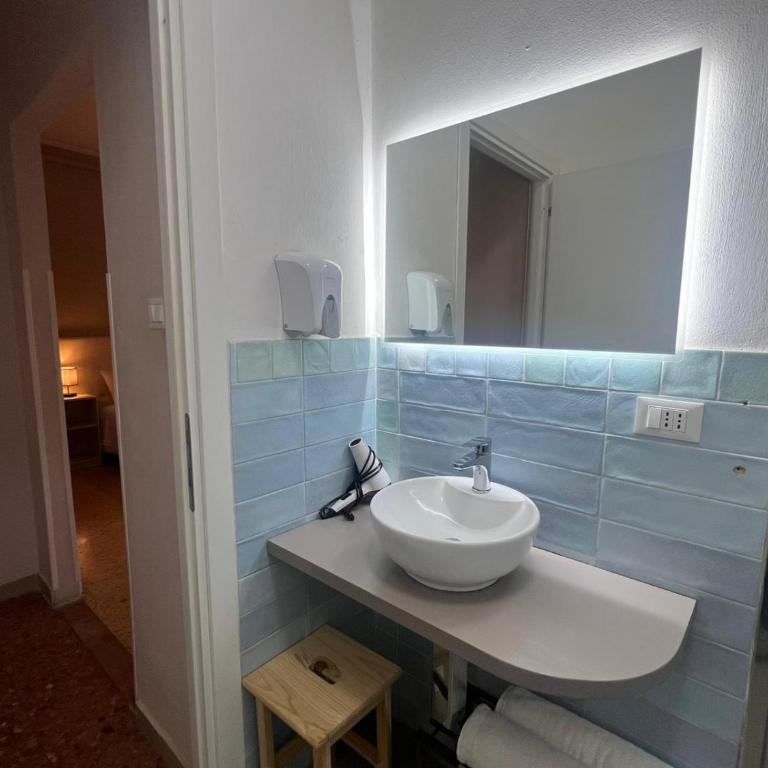 Vacanze Pisane - Camera Tripla con Bagno Privato - 4