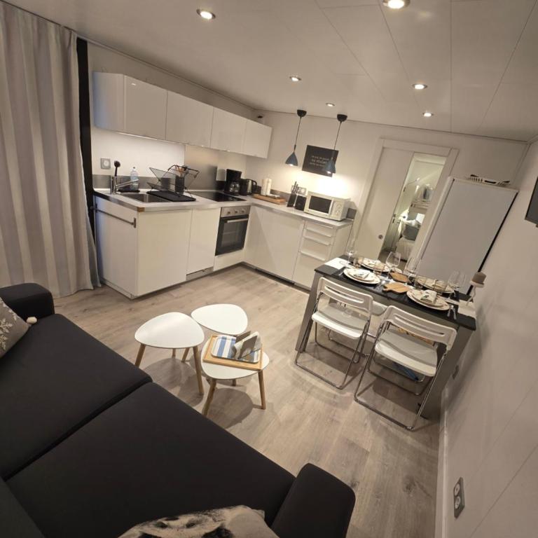 Le Francine -VAL THORENS -APPARTEMENT MAXI 6 PERSONNES -50 M PIED DES PISTES - Apartamento de 2 dormitorios - 4
