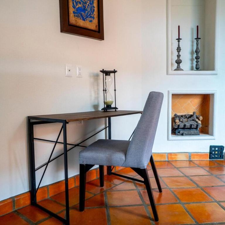 San Miguel Balcony Luxury and Comfort Near Downtown - Three-Bedroom House - 16