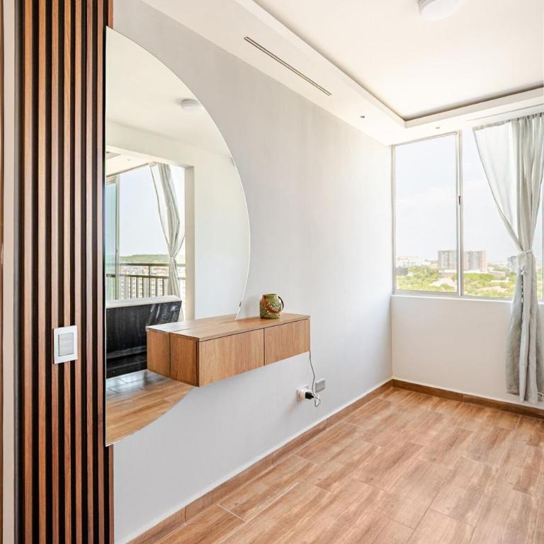Queen bed Luxury apartment in the north with city view - One-Bedroom Apartment - 29