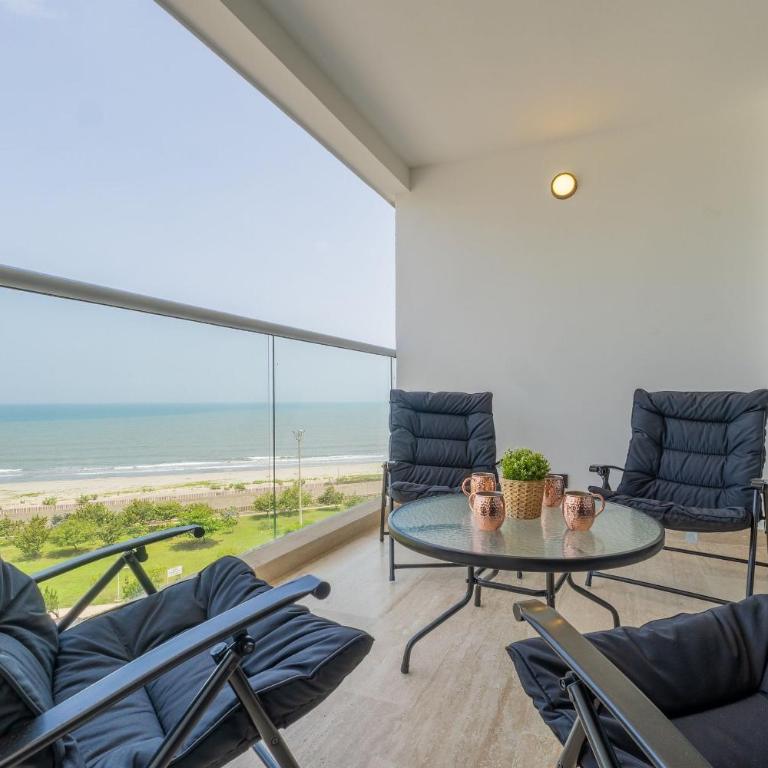 CB806 | Estudio moderno con balcón XL y vista espectacular - Queen Suite - 17