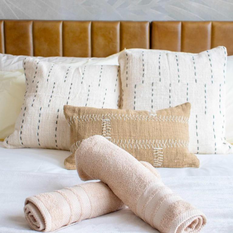 HOM l Parking Wifi CoWork Faro Turismo Piscina - Apartamento - 5