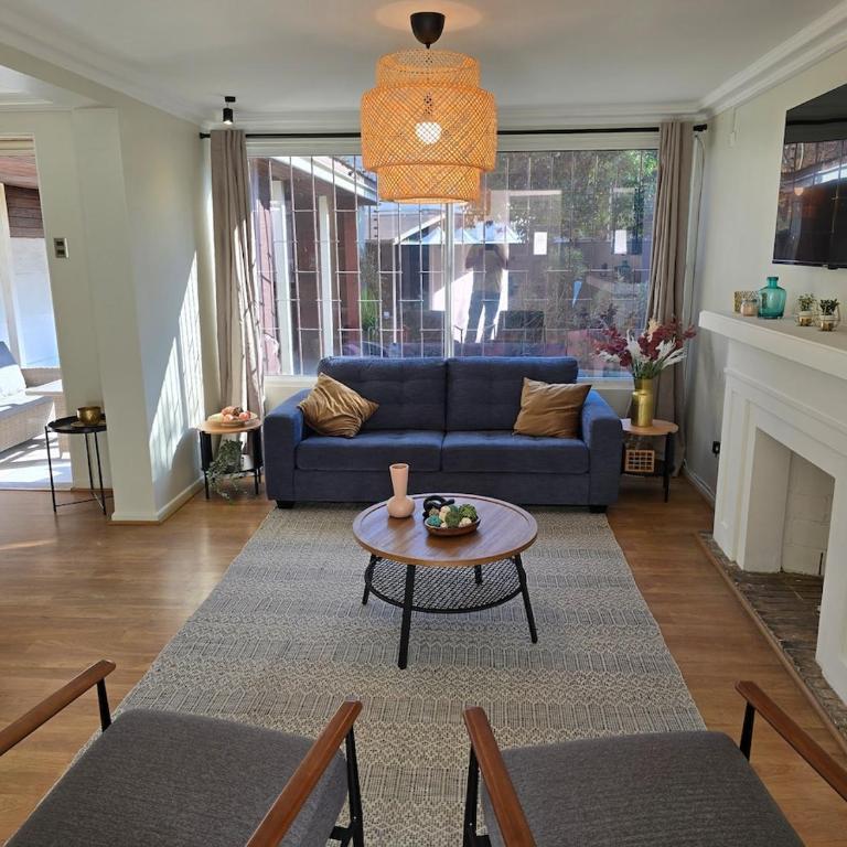 Spacious and beautiful house in Las Condes - Casa de 4 dormitorios - 1