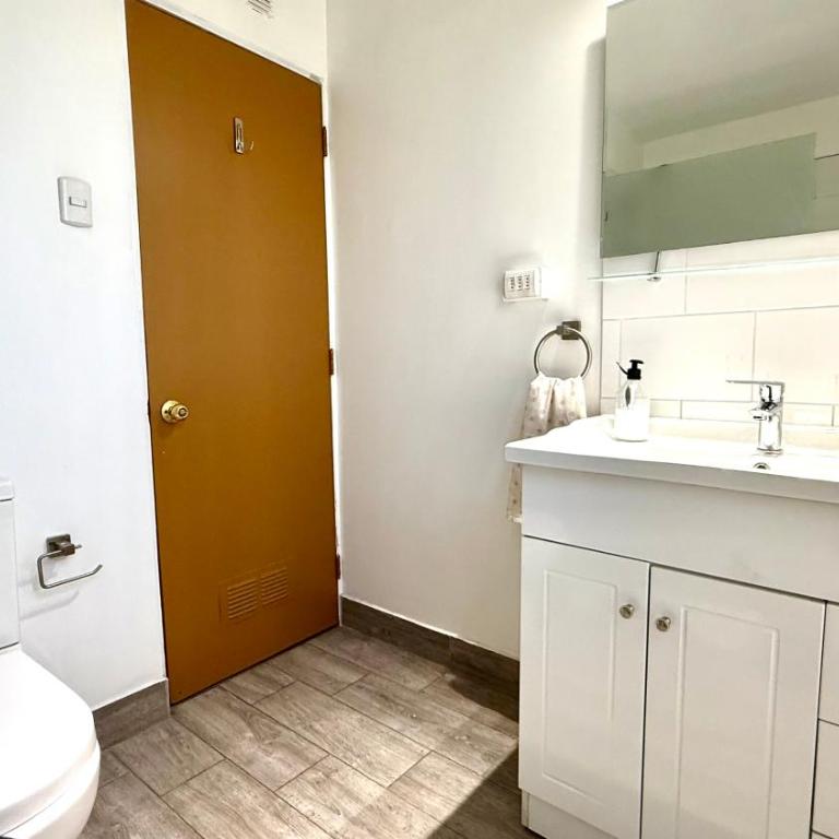 Casa, Metro cerca, supermercado - Apartment - 35