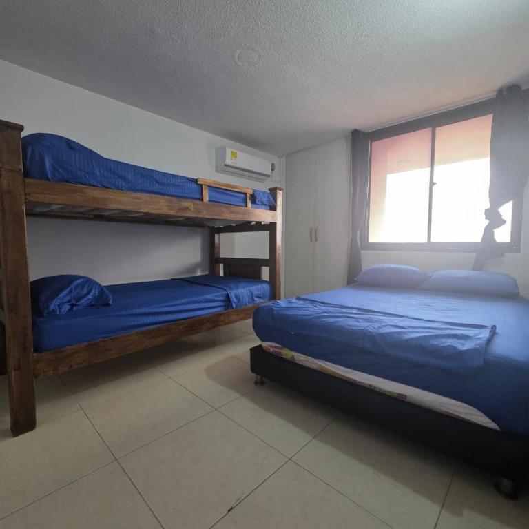 APARTAMENTO CON HERMOSA VlSTA AL MAR EN EL RODADERO - Apartment - Split Level - 4