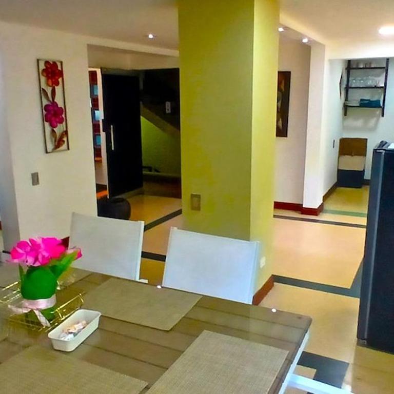 COMODO APARTAMENTO WIFI-COWORK CERCA a ZONA TURISTICA DE MEDELLIN - Two-Bedroom Apartment - 40