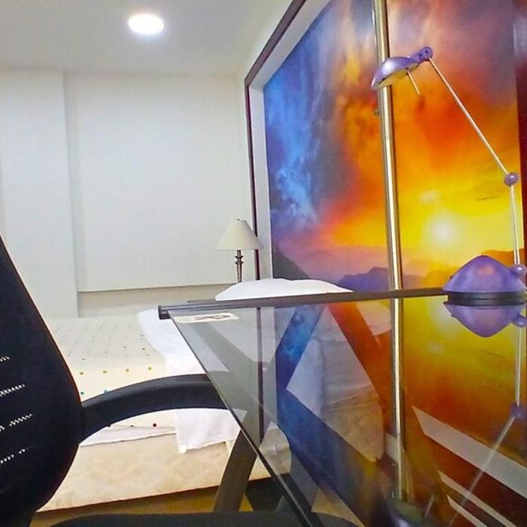 COMODO APARTAMENTO WIFI-COWORK CERCA a ZONA TURISTICA DE MEDELLIN - Two-Bedroom Apartment - 33