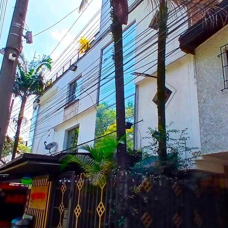 COMODO APARTAMENTO WIFI-COWORK CERCA a ZONA TURISTICA DE MEDELLIN - Two-Bedroom Apartment - 20