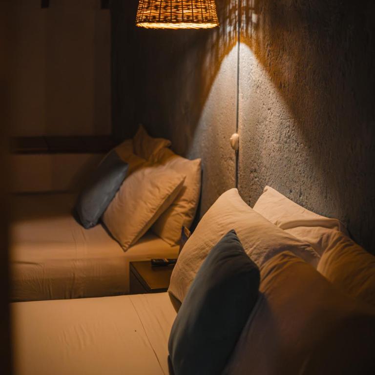 THIS IS COLOMBIA HOSTEL - Twin Room with City View - 3