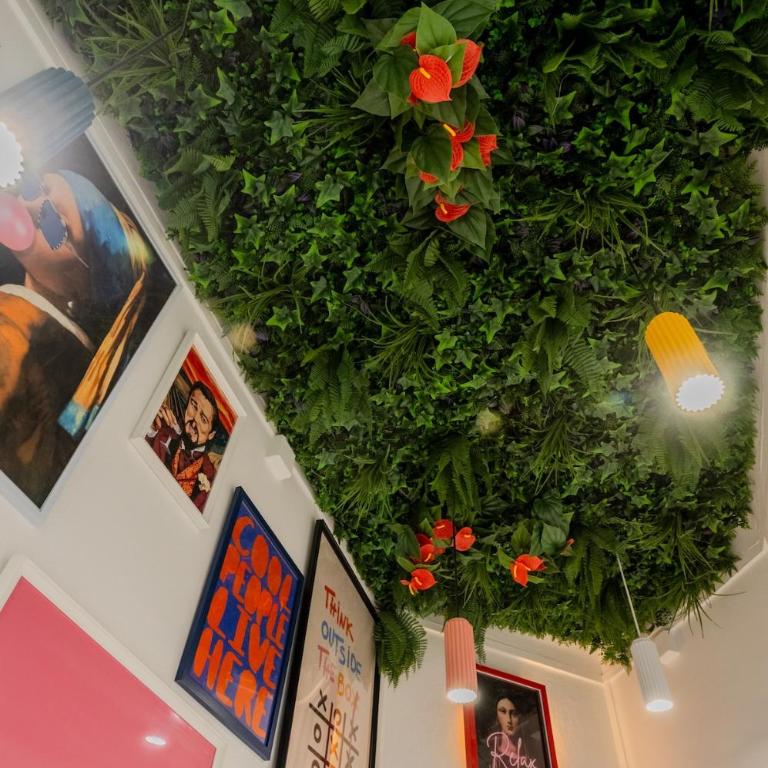 Bright Pop-Art Studio City Center Near Beach - Studio - 18