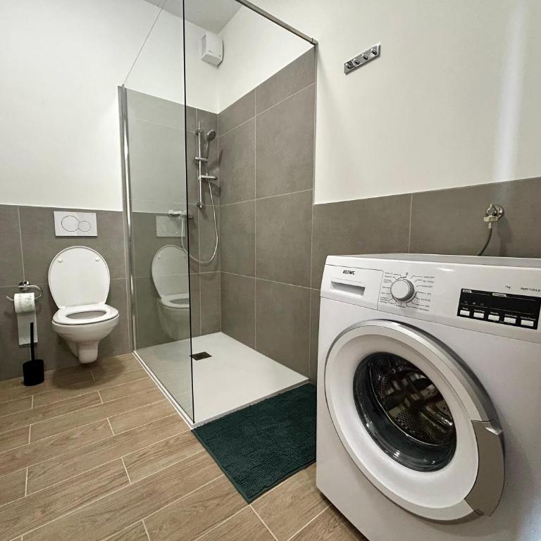 Luxury Green Skyline in center of Udine - Appartamento con 2 Camere da Letto - 14