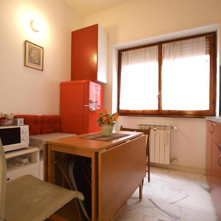 Rouge studio - 10 min from Vatican - Monolocale - 6