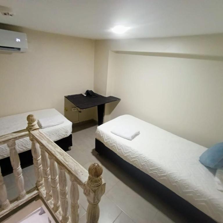 Art Hotel Getsemani - Twin Room - 5