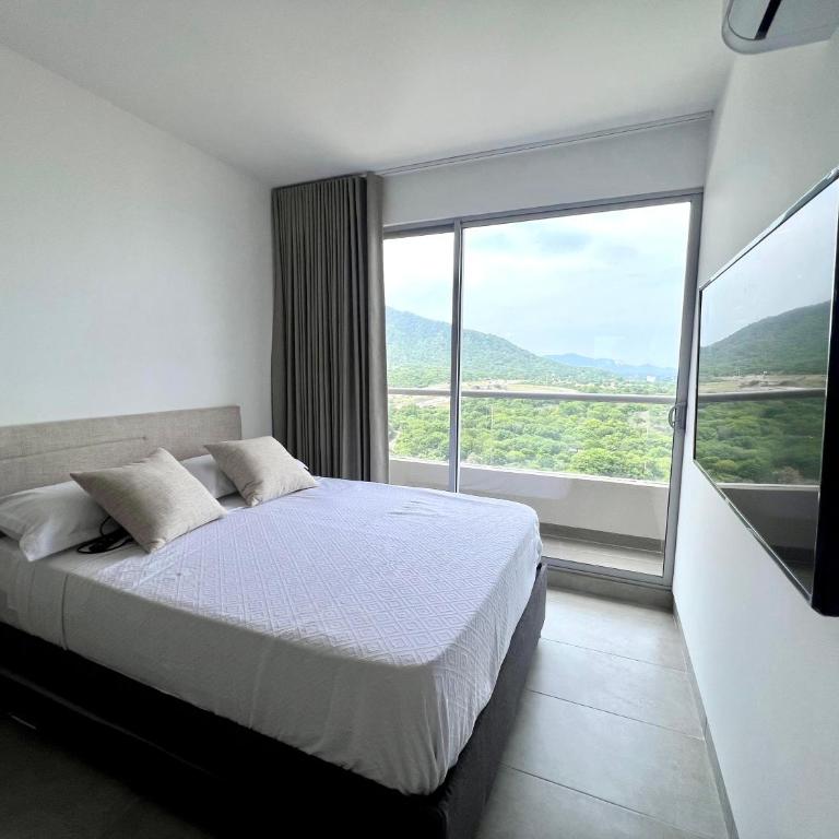 Apartamento familiar en Santa Marta con vista al mar y la Sierra - Two-Bedroom Apartment - 3