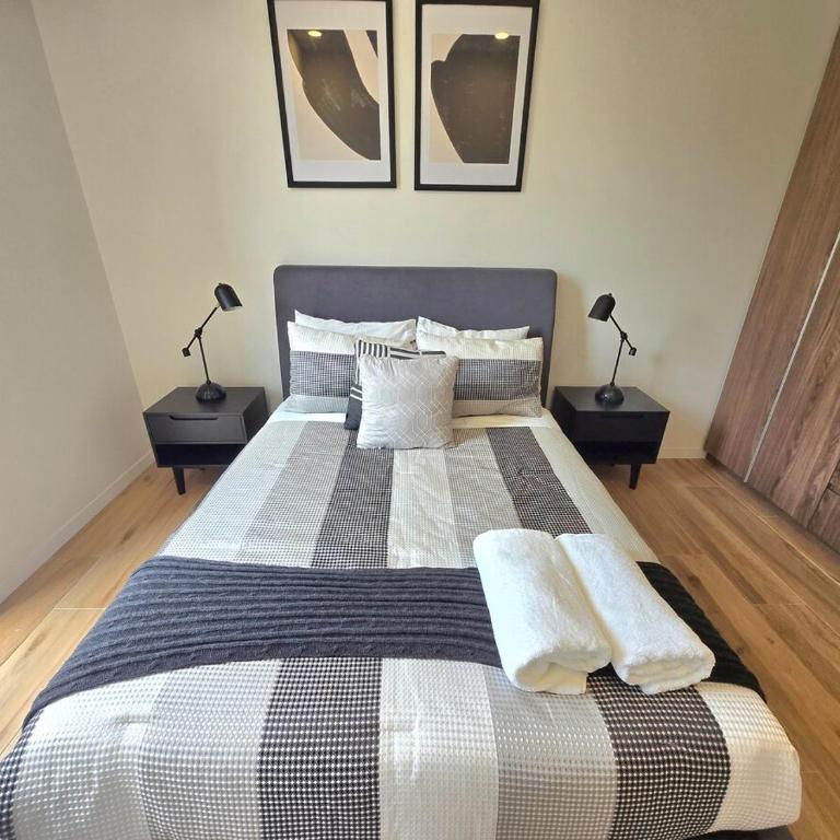 Perfect 2 Bedroom Apartment - Two-Bedroom Apartment - 50