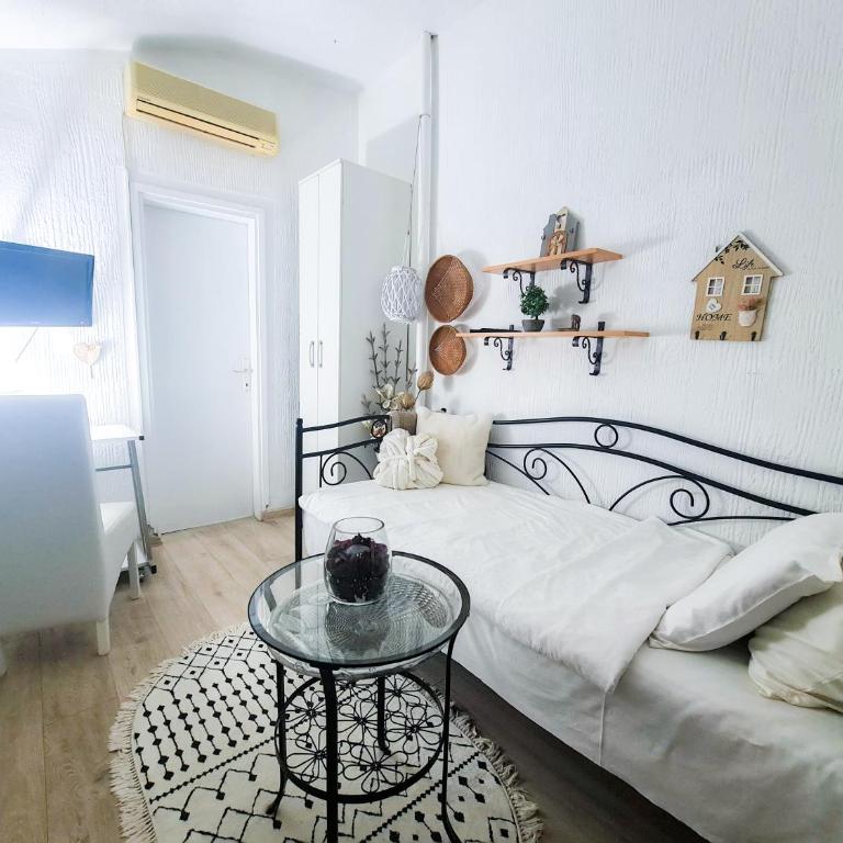 Angelina 03. - Apartman sa 1 Spavaćom Sobom i Pogledom na Vrt - 4