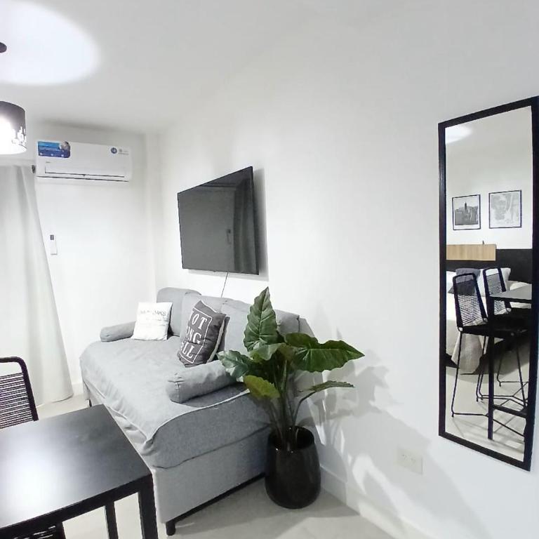Confort y vistas únicas, a 15min del aeropuerto de Ezeiza - Apartamento de 1 dormitorio - 4