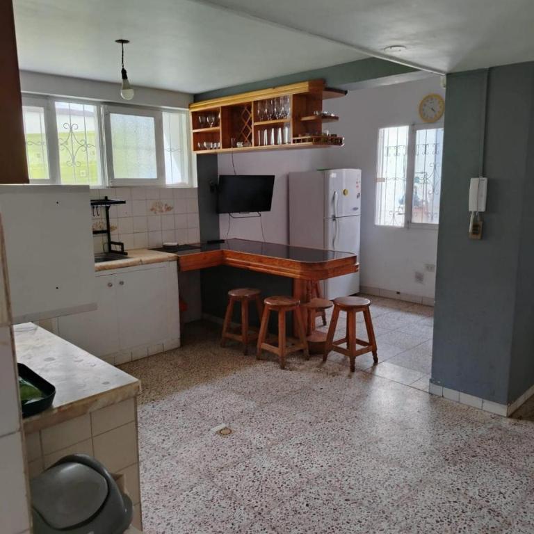 Casa Compartida Hogar de Todos! - Two-Bedroom House - 10