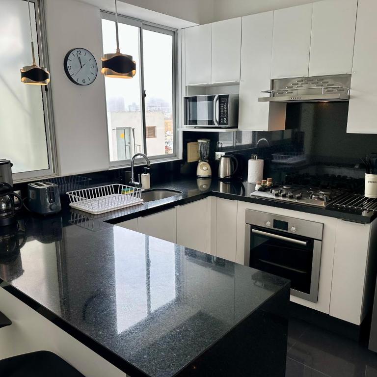 Increible vísta al Malecón de Miraflores - Two-Bedroom Apartment - 3
